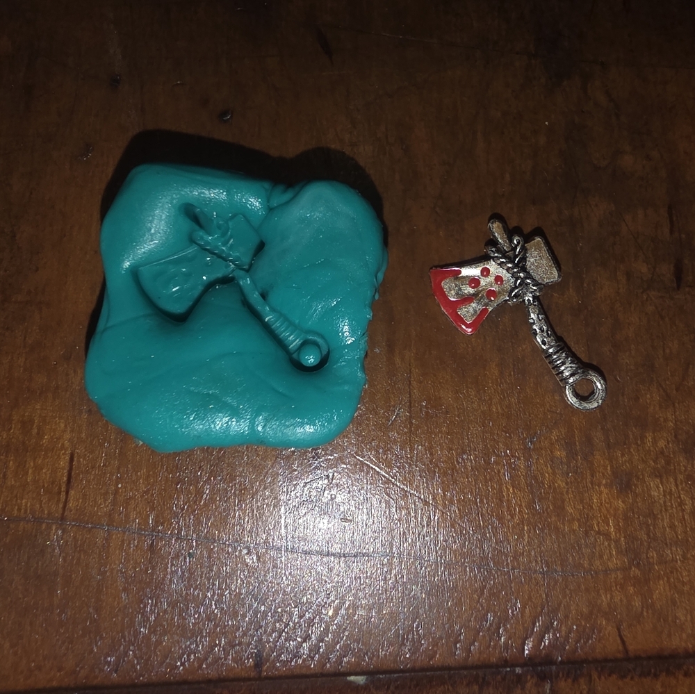 Tomahawk Jewelry Charm 1x.5 Inch Cameo Cabochon Mold For Resin/Polymer Clay
